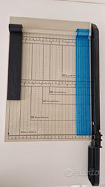 Taglierina per carta A4