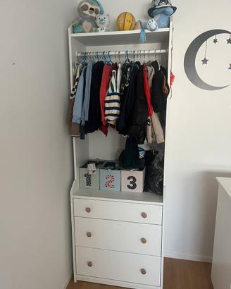 Armadio IKEA per cameretta con 3 cassetti