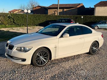 BMW 320 COUPÈ E92