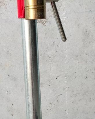 Tappatrice Grifo TCSG per tappi corona Ø26 e Ø29