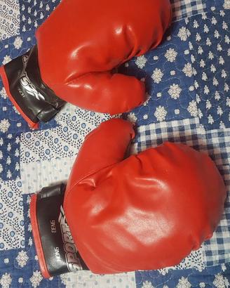 Guantoni da boxe per bambini/ ragazzi.
