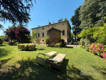 Villa a modena (mo)