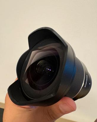 SAMYANG AF 14mm F2.8 con attacco Sony E FullFrame