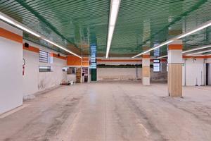 Negozio a Castellana Grotte, via Michele Latorre