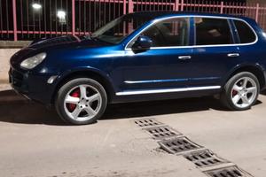 Porsche Cayenne GPL 2005