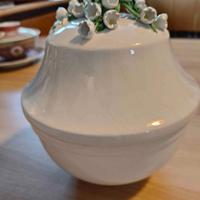 Ciotola in ceramica con mughetti