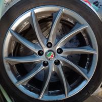 Cerchi da 18  alfa Giulia differenziati