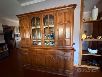 madia con vetrinetta in legno di rovere