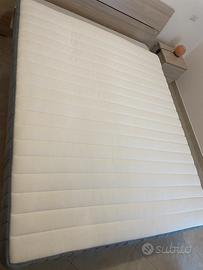 Materasso matrimoniale rigido nuovo