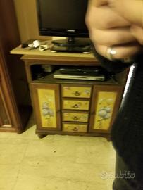 credenze mobile in legno 