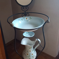 Lavabo Vintage con specchio completo.