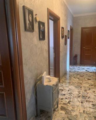 Ampio e Luminoso appartamento a Piscina (TO)