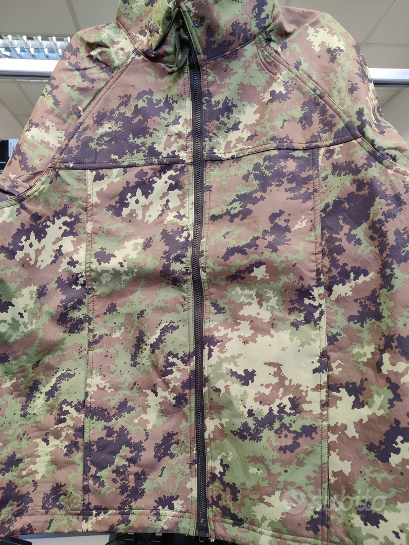 Goretex militare vegetato TG52 (XXL) - Sports In vendita a Caserta