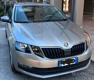 auto Skoda Octavia 1.4 gtec