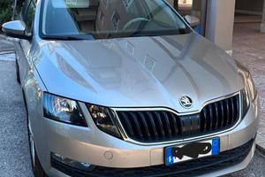 auto Skoda Octavia 1.4 gtec