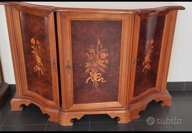 Mobile credenza in legno