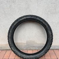 Pirelli Scorpion STR 90/90 R21