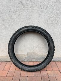 Pirelli Scorpion STR 90/90 R21