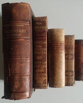 Lotto di dizionari antichi per arredo - 1755-1889