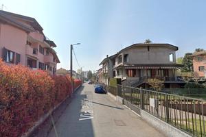 Stanza singola ad Albiate-posto auto prvt