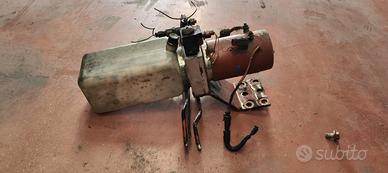 Pompa elettroidraulica sollevamento terzo asse Ive