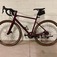 Bicicletta gravel Triban GRVL 520 Subcompact