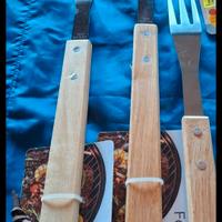 per barbecue: 3 forchettoni + confezione 50 spiedi