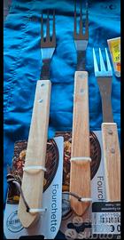 per barbecue: 3 forchettoni + confezione 50 spiedi