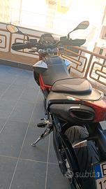 moto Aprilia Dorsoduro 