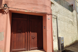 Indipendente con cortile frontale