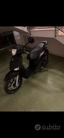 Motorino liberty S, 50cc, nero opaco. Come nuovo.