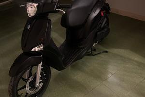 Motorino liberty S, 50cc, nero opaco. Come nuovo.
