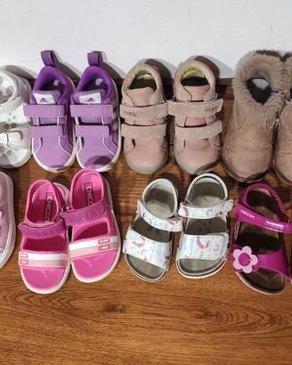 SCARPE E SANDALI BIMBA TAGLIA 22-23