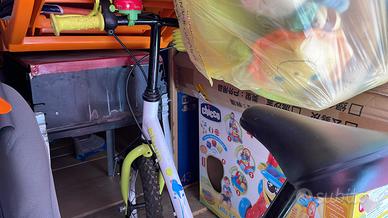 Bici e seggiolino per bici posteriore