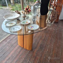 tavolo ovale in cristallo