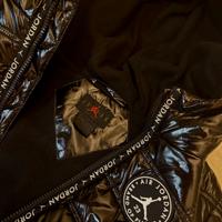 Smanicato Jordan nero lucido