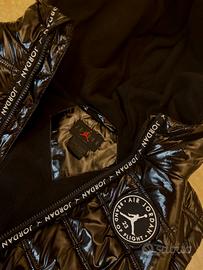 Smanicato Jordan nero lucido