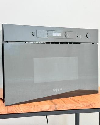 Whirlpool MBNA900B microonde da incasso 22L