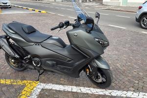 Yamaha T Max 560 