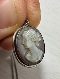 Ciondolo antico in argento 800 con cameo