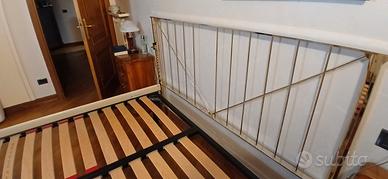 letto in ottone fine anni 80 con doghe