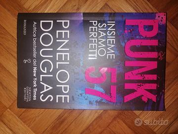 Libro punk 57 insieme siamo perfetti 