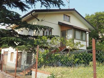 Rif.24042| villa trieste