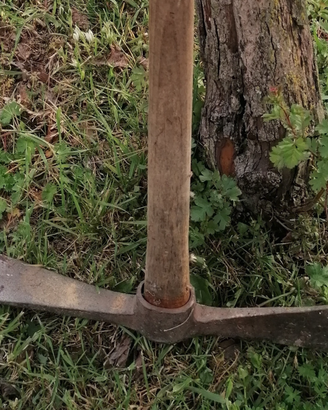 Piccone in legno e ferro primi'900