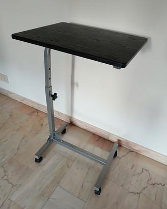 Tavolino con ruote nuovo