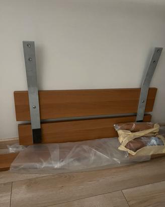Letto singolo in legno