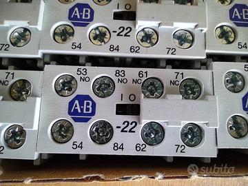 Contatto ausiliario per teleruttori Allen Bradley