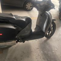 Scarabeo 250