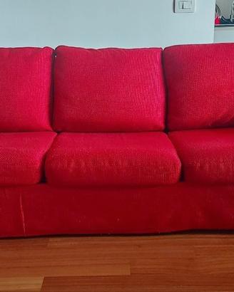 Divano letto rosso di Poltrone&Sofà