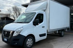 NISSAN INTERSTAR BOX 4m
